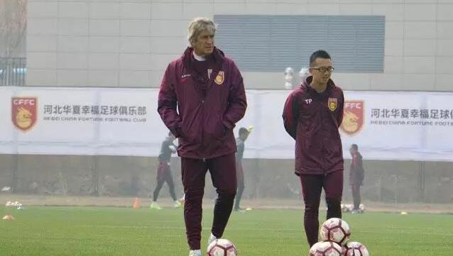 不但自己命将休矣，自己的三个儿子也将一辈子暗无天日，他们怎可能逃得过万龙殿的追捕？就连自己的孙子，都不被放过，一旦他因为自己的所作所为蒙受羞辱和非议，那他必将恨自己入骨。
